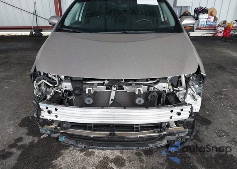 2021 Toyota Prius Prime Le z USA, uszkodzony, nr VIN JTDKAMFP0M3176522